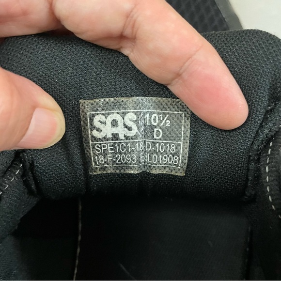 SAS Mission One Mens 10.5D Sneaker Black Lace Up Athletic Shoes Vibram Sole B7 - Picture 8 of 8